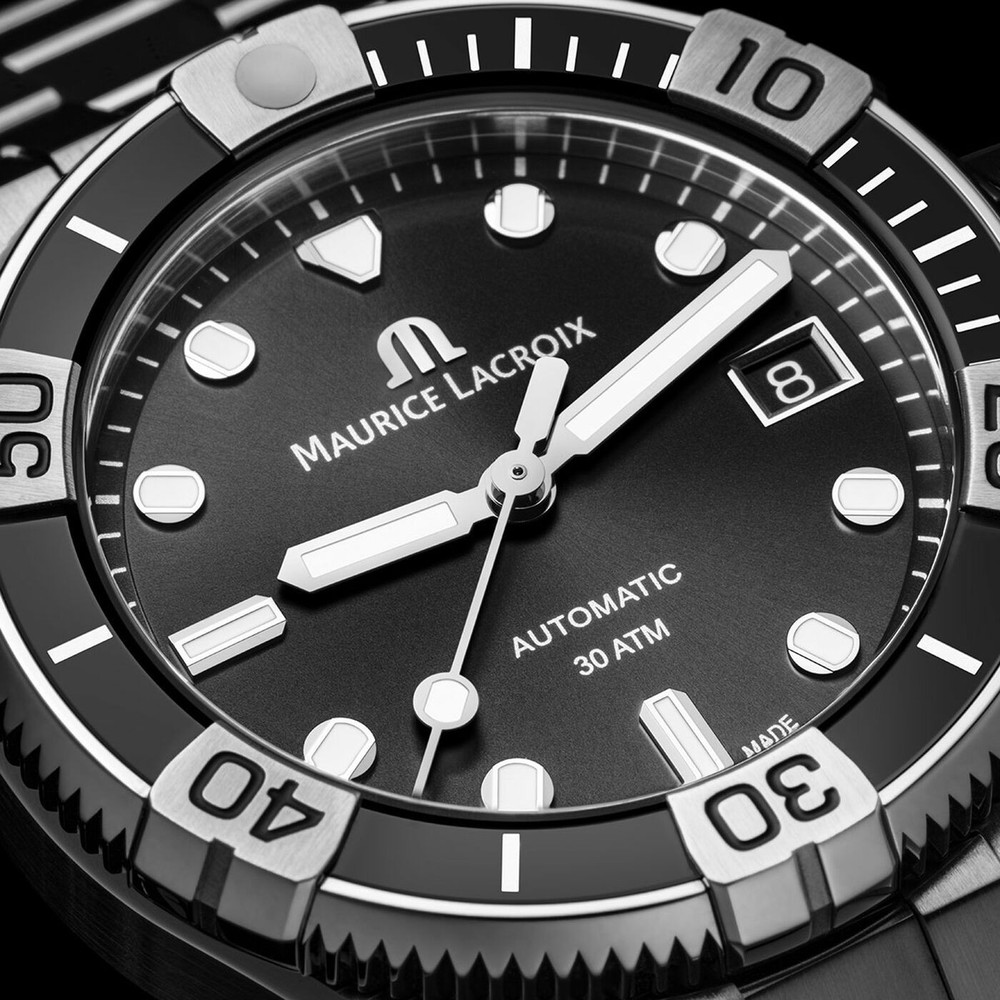 Maurice Lacroix Aikon Venturer AI6057-SSL22-330-1 - 38mm