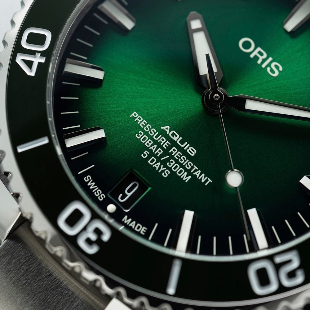 Oris Aquis Date Calibre 400 01 400 7763 4157-07 8 24 09PEB - 43.5mm