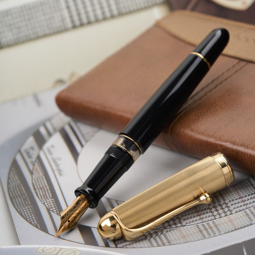 Aurora Streaked pattern Fountain Pen 801