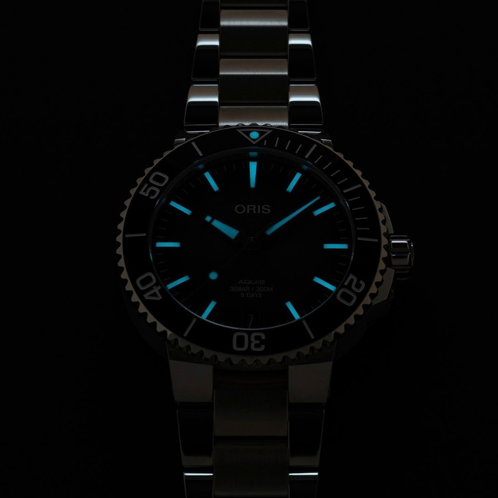 Oris Aquis Date Calibre 400 01 400 7769 4154-07 8 22 09PEB - 41.5mm