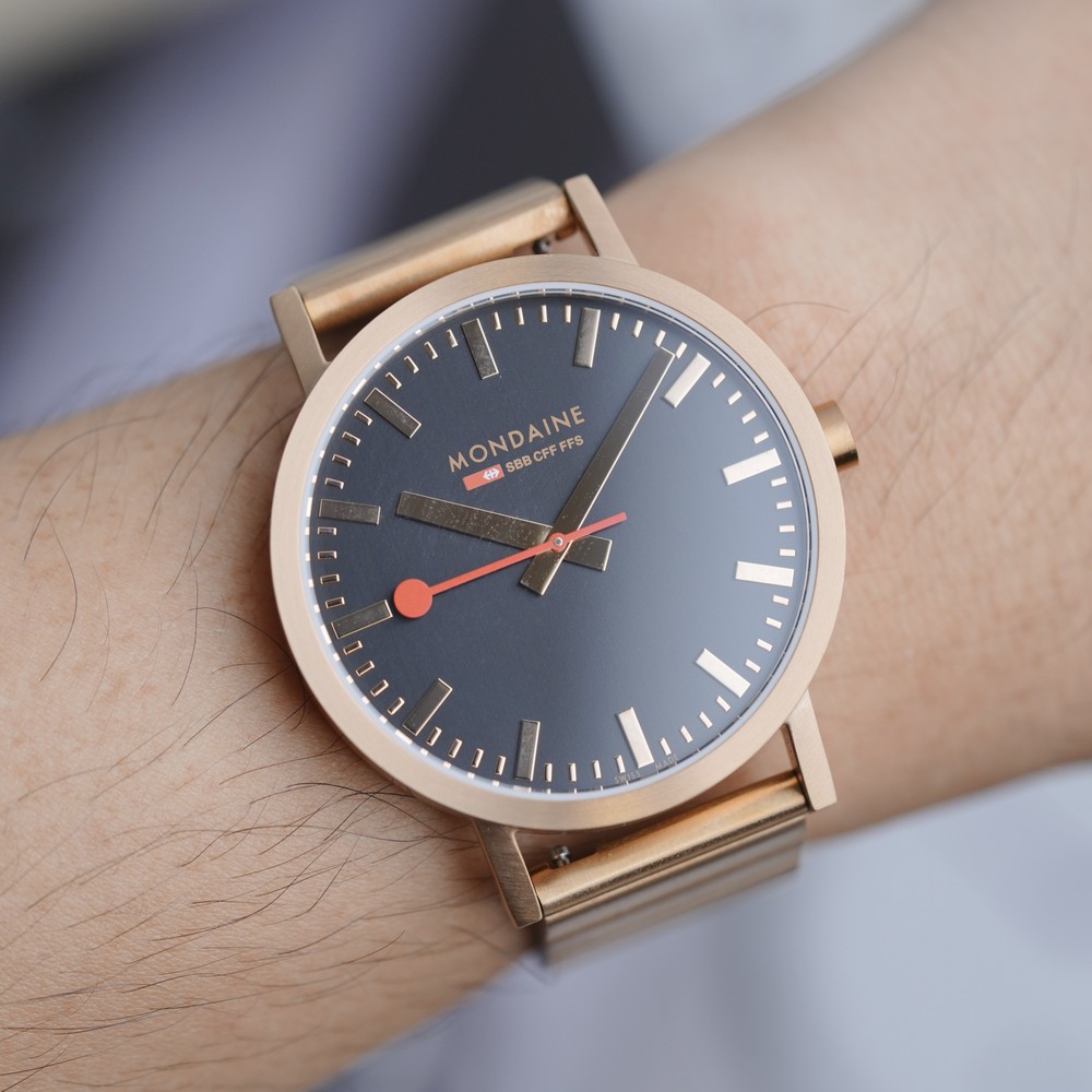 Mondaine Classic Rose Golden Watch A660.30360.16SBR - 40mm