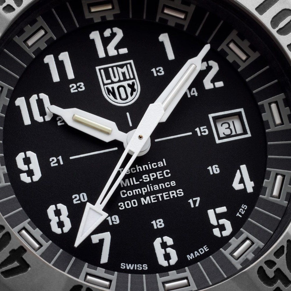 Luminox MIL-SPEC inspired XL.3351.1.SET - 46 mm