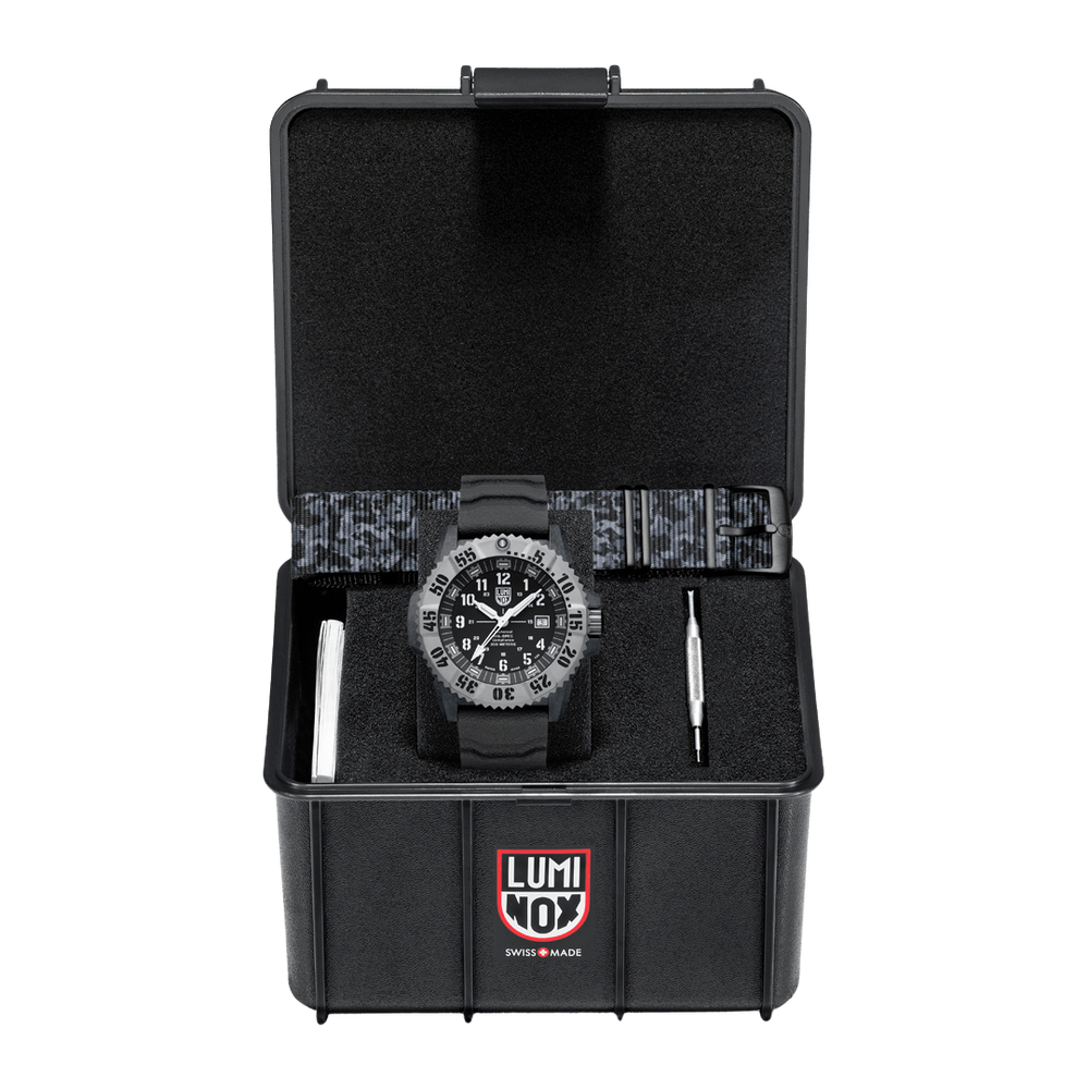 Luminox MIL-SPEC inspired XL.3351.1.SET - 46 mm