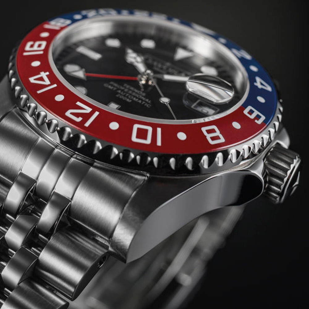 Davosa Ternos Professional GMT 161.571.60 - 42mm