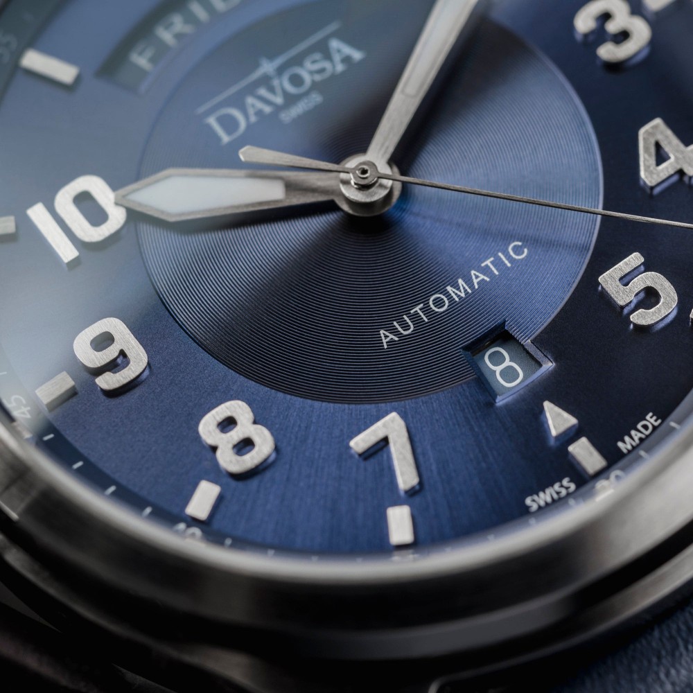 Davosa Newton Pilot Day-Date 161.585.40 - 44mm