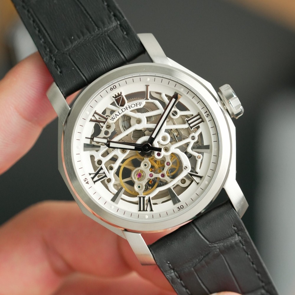 Waldhoff Republic II Diamond Silver 24A - 41mm