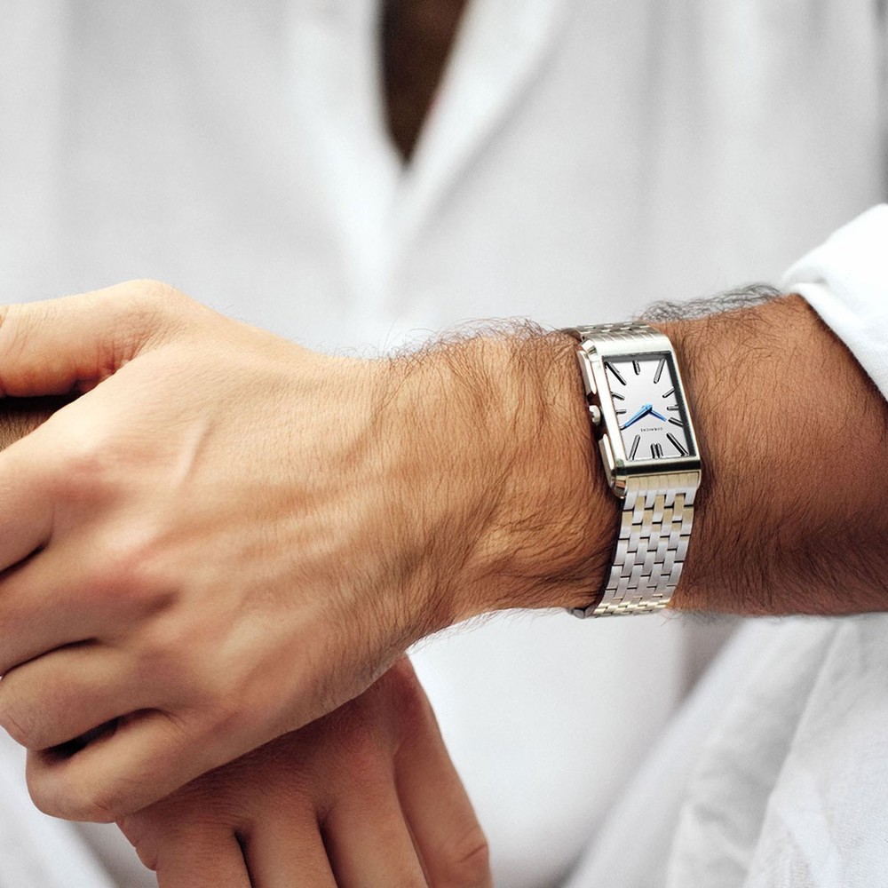 Corniche Visionnaire Stainless Steel On Bracelet - 24 x 39.5mm