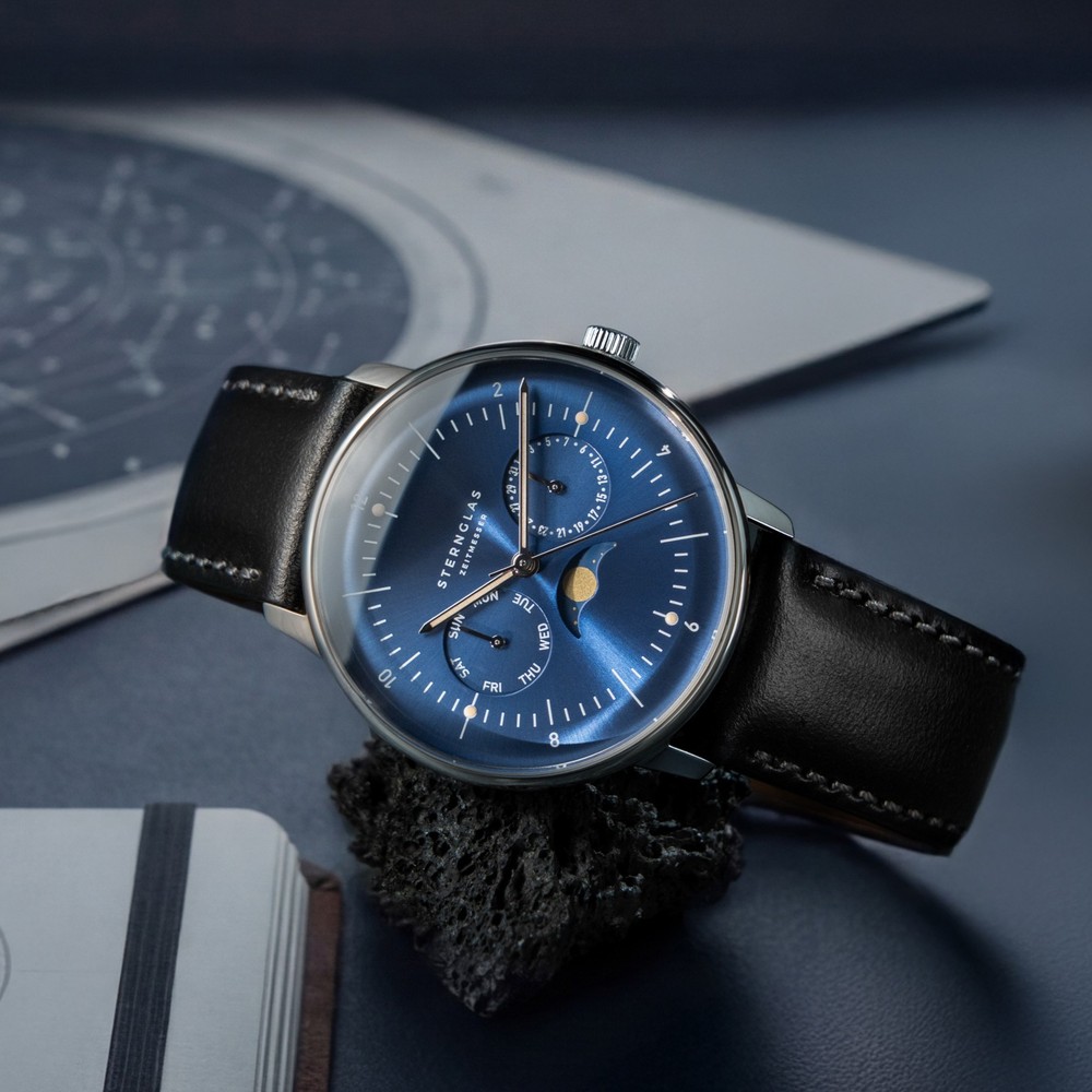 Sternglas Naos Moonphase Midnight Blue S01-NM06-BR02 - 38mm