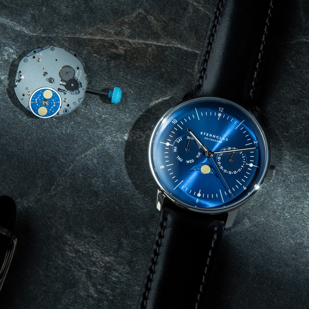 Sternglas Naos Moonphase Midnight Blue S01-NM06-BR02 - 38mm
