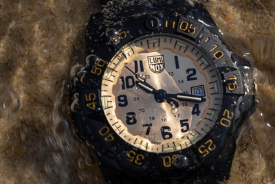 Đồng hồ chính hãng Luminox có khả năng chống nước như thế nào?
