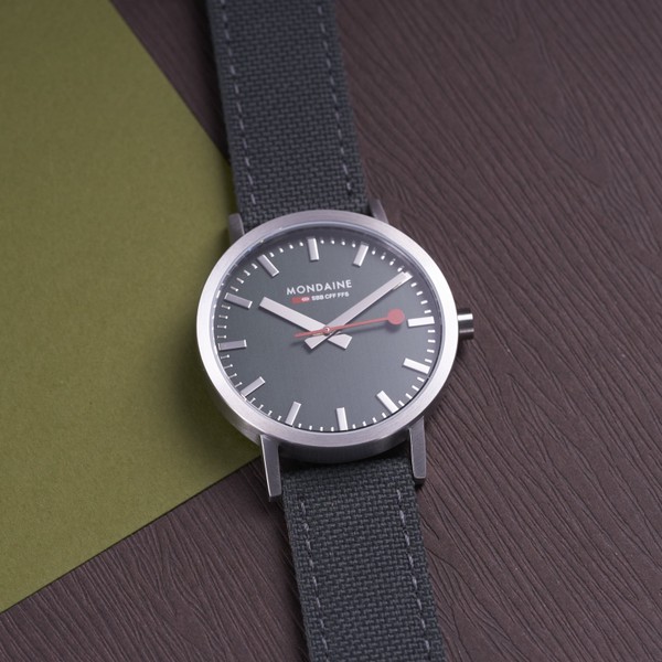 Mondaine Classic Forest Green Watch A660.30360.60SBF - 40mm