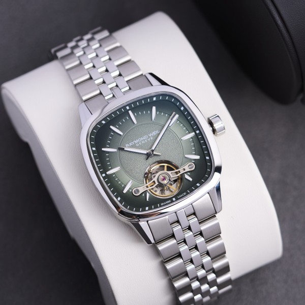Raymond Weil Freelancer Calibre RW1212 Green Steel Watch 2790-ST-52051 - 40 x 40 mm