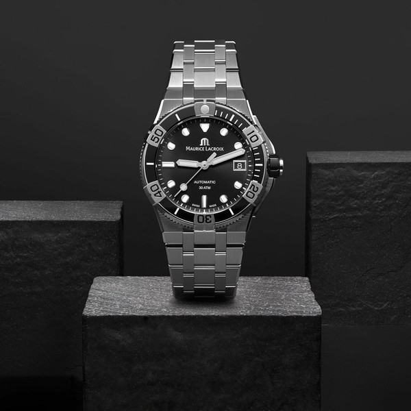 Maurice Lacroix Aikon Venturer AI6057-SSL22-330-1 - 38mm