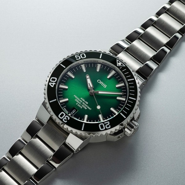 Oris Aquis Date Calibre 400 01 400 7763 4157-07 8 24 09PEB - 43.5mm