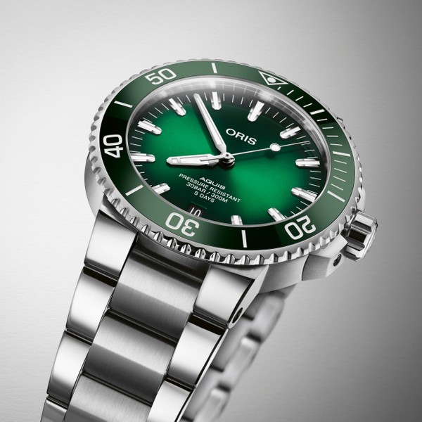 Oris Aquis Date Calibre 400 01 400 7763 4157-07 8 24 09PEB - 43.5mm