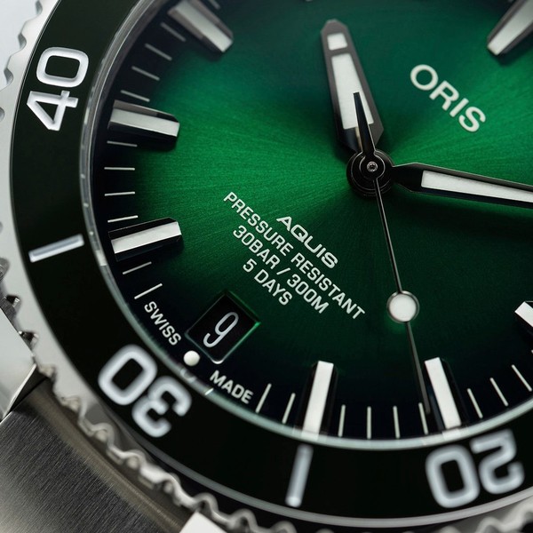 Oris Aquis Date Calibre 400 01 400 7763 4157-07 8 24 09PEB - 43.5mm