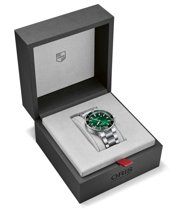 Oris Aquis Date Calibre 400 01 400 7763 4157-07 8 24 09PEB - 43.5mm