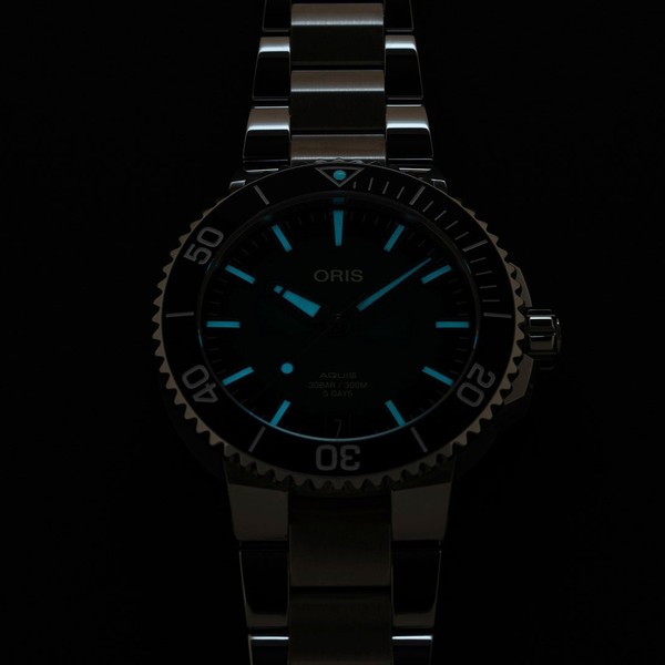 Oris Aquis Date Calibre 400 01 400 7769 4157-07 8 22 09PEB - 41.5mm