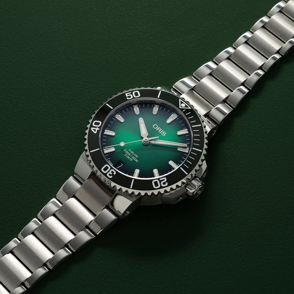 Oris Aquis Date Calibre 400 01 400 7769 4157-07 8 22 09PEB - 41.5mm