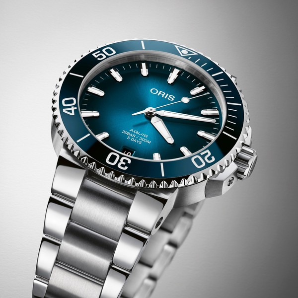 Oris Aquis Date Calibre 400 01 400 7769 4135-07 8 22 09PEB - 41.5mm