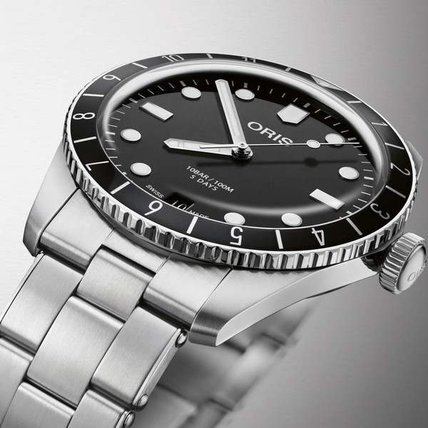 Oris Divers Sixty-Five 12H Calibre 400 01 400 7772 4054-07 8 20 18 - 40mm