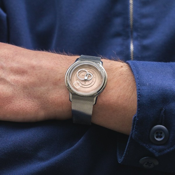Beaubleu Seconde Française 20.24 Salmon Steel Strap - 39mm