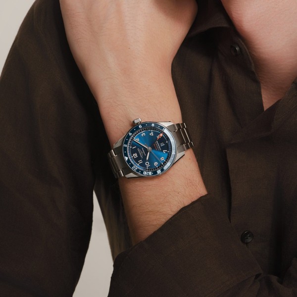 Longines Spirit Zulu Time L38124936 - 42mm