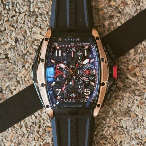 CVSTOS Chrono 5N Red Gold Black Titanium Black B00107.4172002 - 53.7 x 41 mm