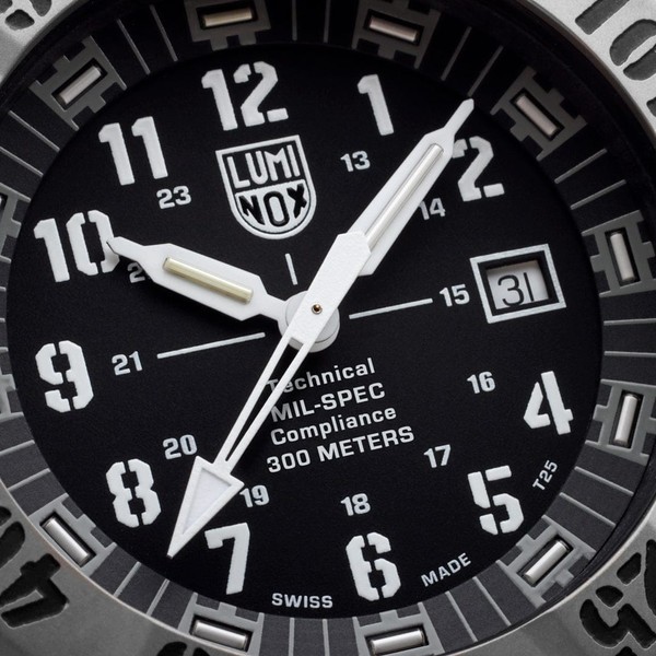 Luminox MIL-SPEC inspired XL.3351.1.SET - 46 mm