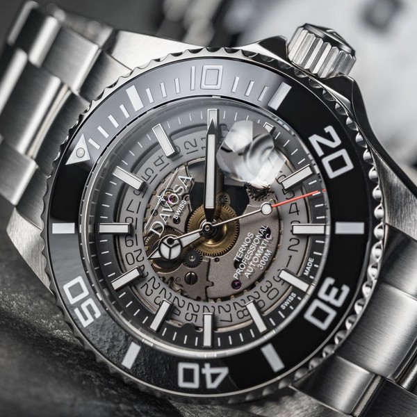 Davosa Ternos Professional Nebulous 161.535.50 - 42mm