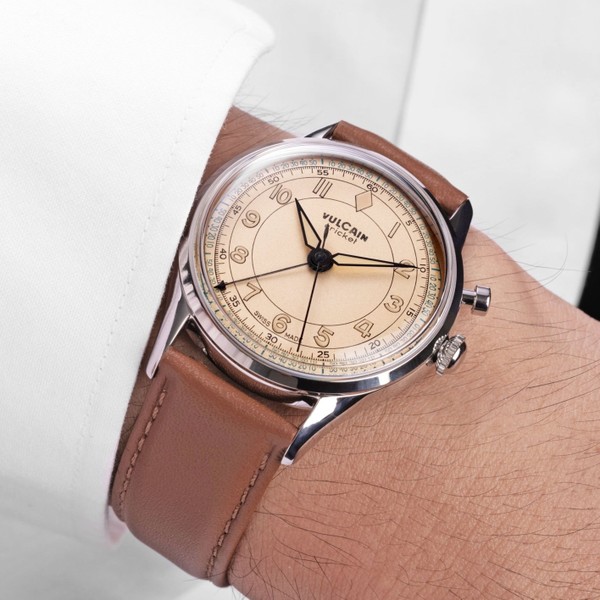 Vulcain Cricket Classique Khaki Brown 100268B87.BAC207 - 39mm