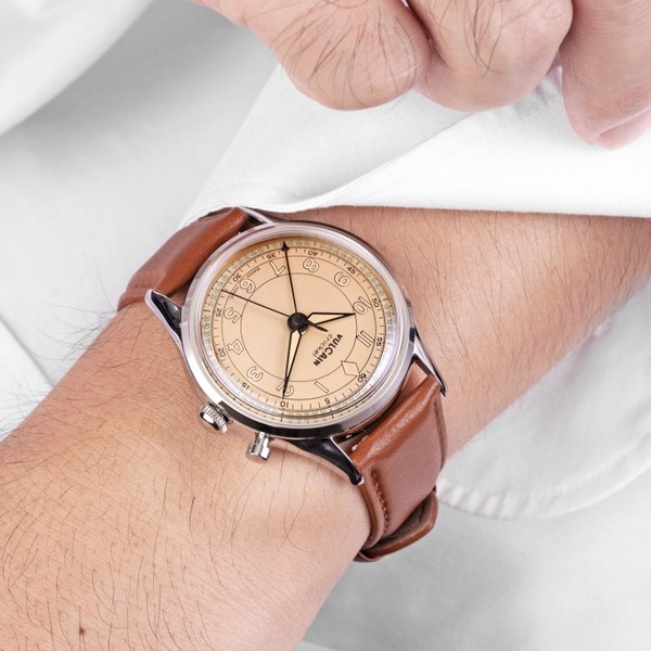 Vulcain Cricket Classique Khaki Brown 100268B87.BAC207 - 39mm