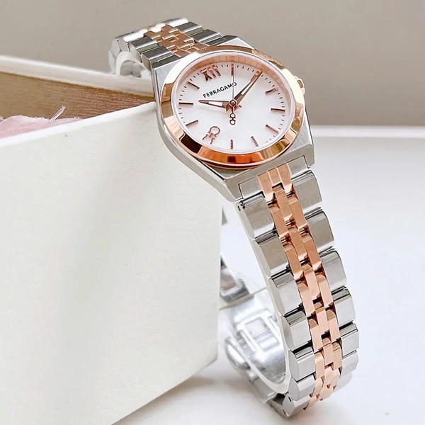 Salvatore Ferragamo Vega SFKJ01124 - 28mm