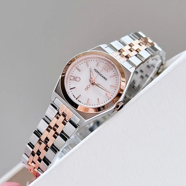 Salvatore Ferragamo Vega SFKJ01124 - 28mm