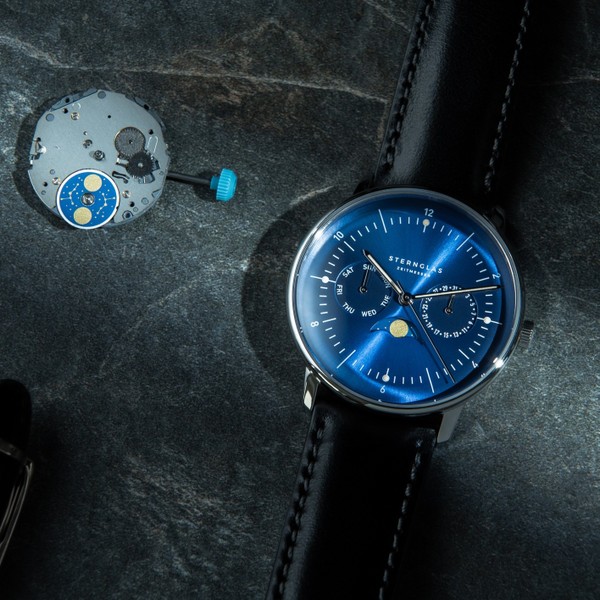 Sternglas Naos Moonphase Midnight Blue S01-NM06-BR02 - 38mm